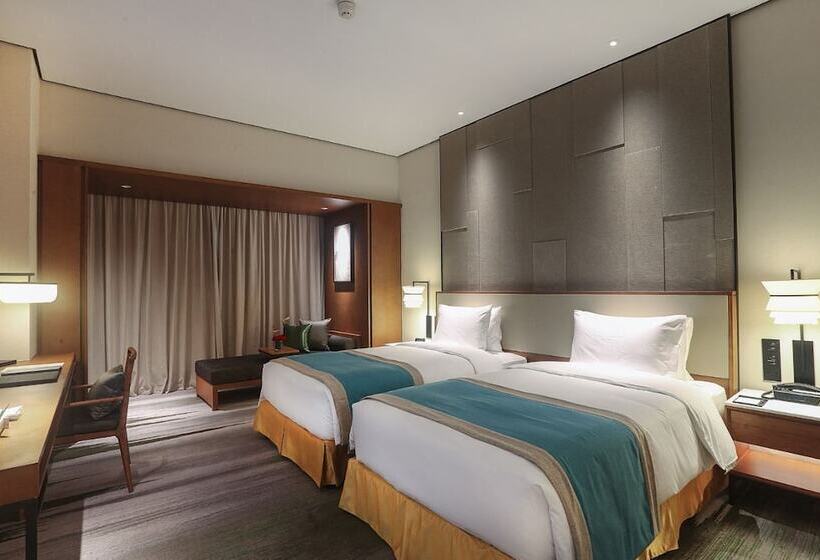 Номер Superior, Yuluxe  Chengdu