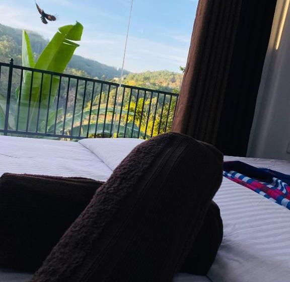 غرفة قياسية مطلة على الجبل, Wood Heart