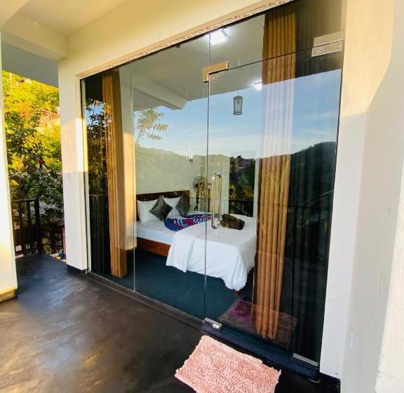 غرفة قياسية مطلة على الجبل, Wood Heart