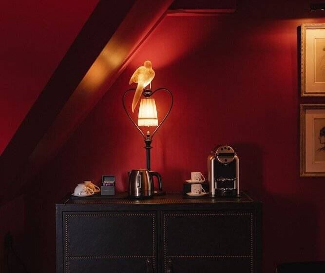 스위트, L Oscar London