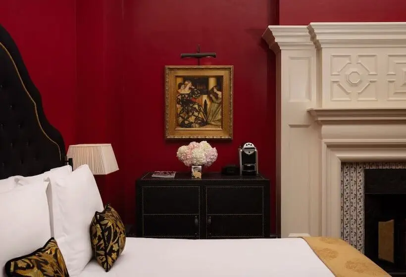 Junior Suite, L Oscar London