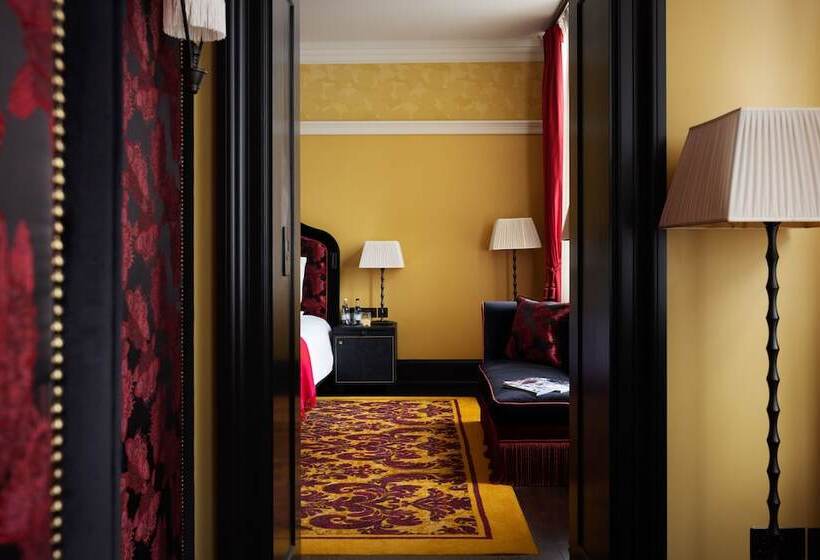 주니어 스위트, L Oscar London