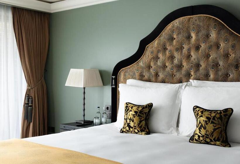 스탠다드 룸 킹사이즈 침대, L Oscar London