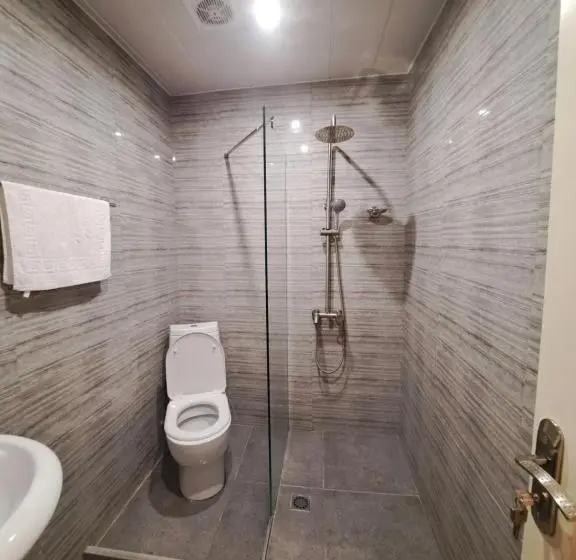 Quarto Familiar, River S