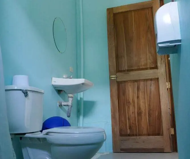 تختخواب در اتاق مشترک, Casa Oro Eco Hostel