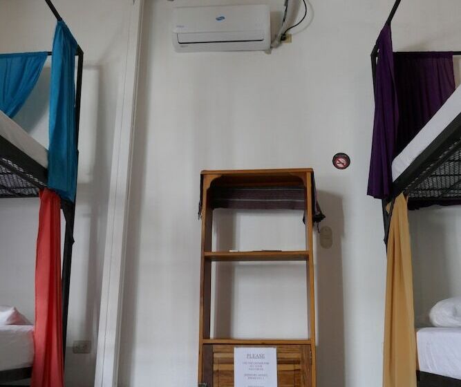 共用房间的床, Casa Oro Eco Hostel