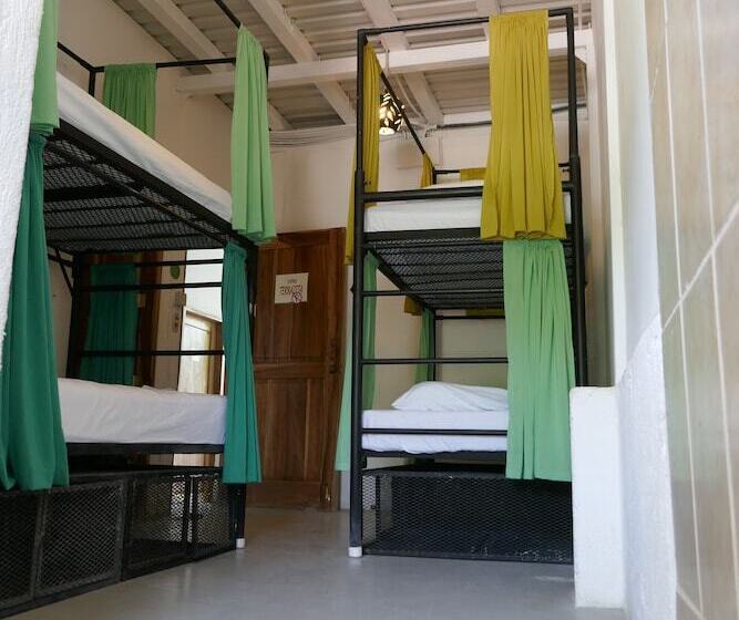 共用房间的床, Casa Oro Eco Hostel