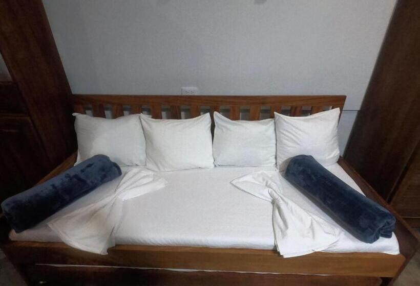 סטודיו סטנדרטי נוף לגינה, Casa Cecilia Beach Front