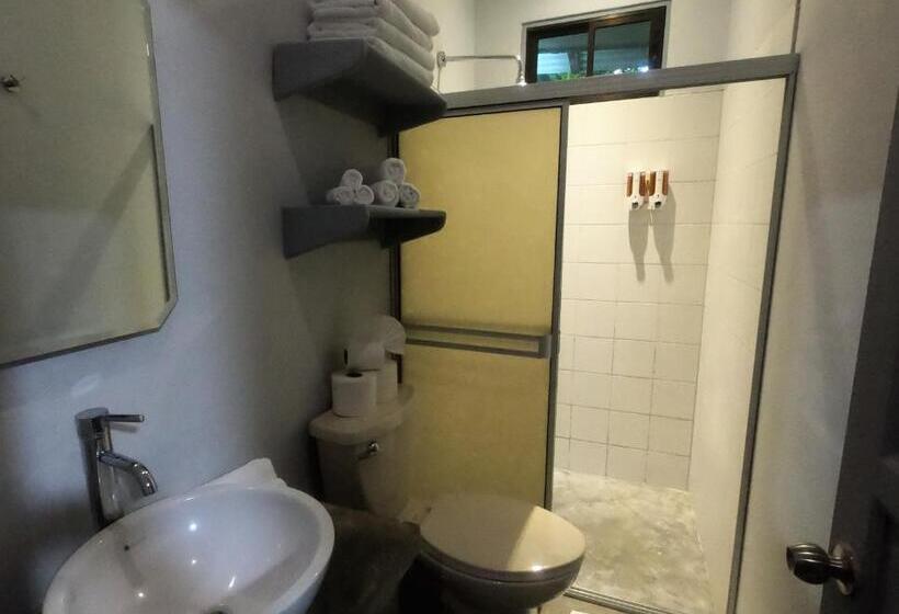 סטודיו סטנדרטי נוף לגינה, Casa Cecilia Beach Front