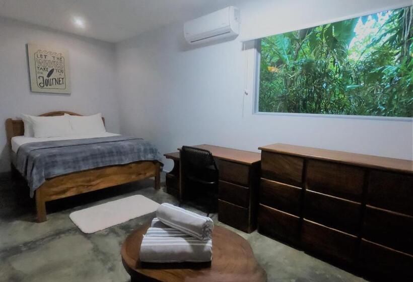 סטודיו סטנדרטי נוף לגינה, Casa Cecilia Beach Front