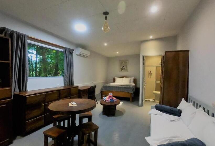 סטודיו סטנדרטי נוף לגינה, Casa Cecilia Beach Front