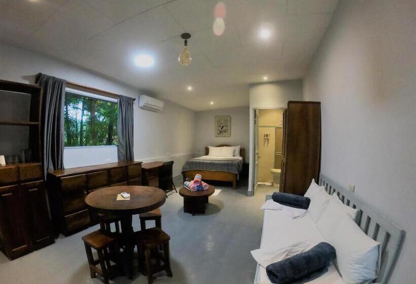 סטודיו סטנדרטי נוף לגינה, Casa Cecilia Beach Front