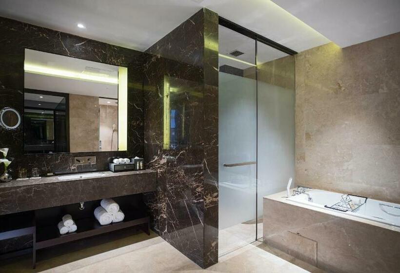 سوییت لوکس, Renaissance Shenyang West