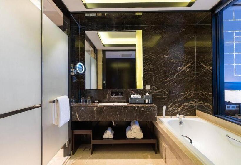 Номер Deluxe Кровать Кинг Вид на Город, Renaissance Shenyang West