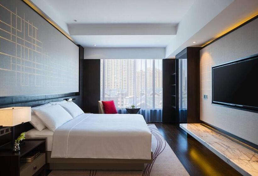 سوئیت اجرایی با تخت کینگ, Renaissance Shenyang West