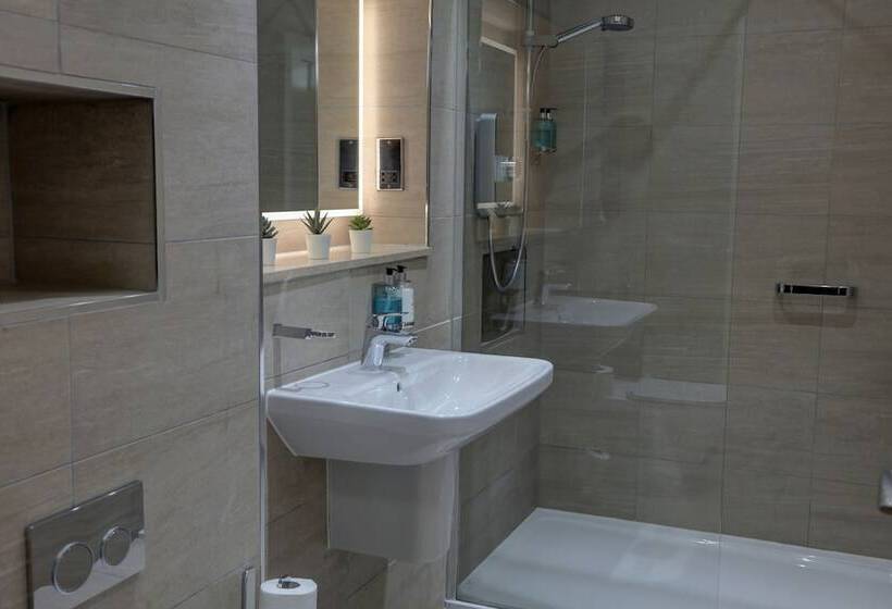 Номер Deluxe, The Lord Street Hotel; Bw Signature Collection