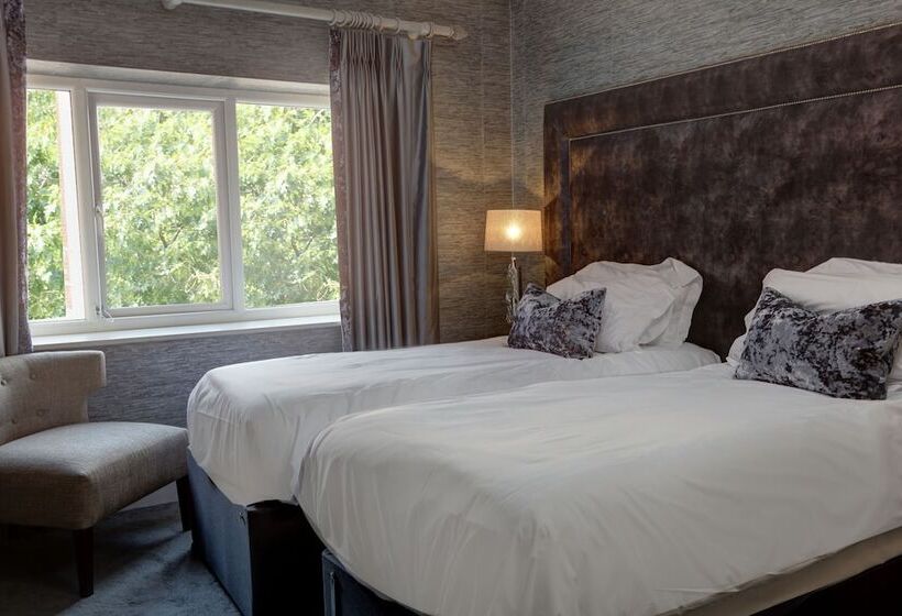 Номер Deluxe, The Lord Street Hotel; Bw Signature Collection