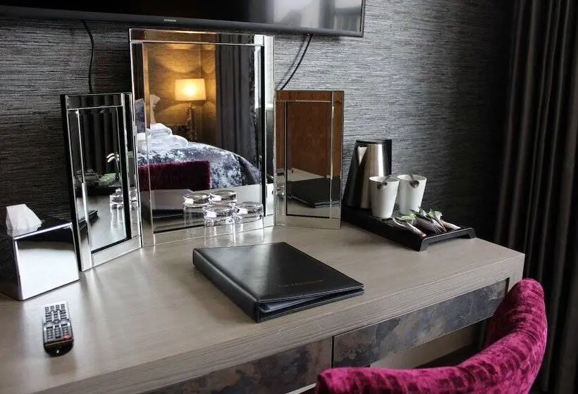 スイート, The Lord Street Hotel; Bw Signature Collection