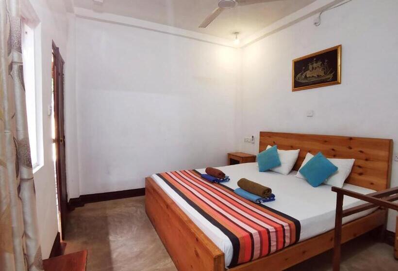 اتاق لوکس, Indika Beach Villa