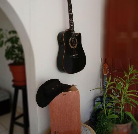 Кровать в Общей Комнате, Kitara House Backpackers Hostel