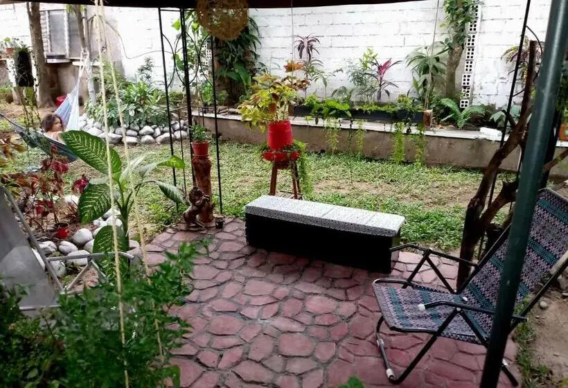 エコノミールーム, Kitara House Backpackers Hostel