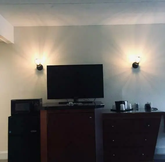 キングサイドベッドのスタンダードワンルーム, Penn Lodge Hotel & Suites Philadelphia   Bensalem