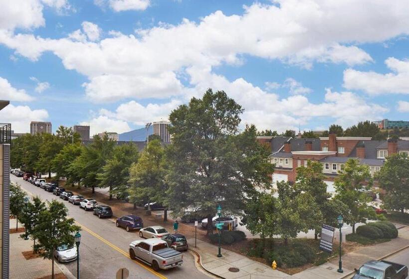 اتاق استاندارد با تخت بزرگ, The Edwin Hotel, Autograph Collection