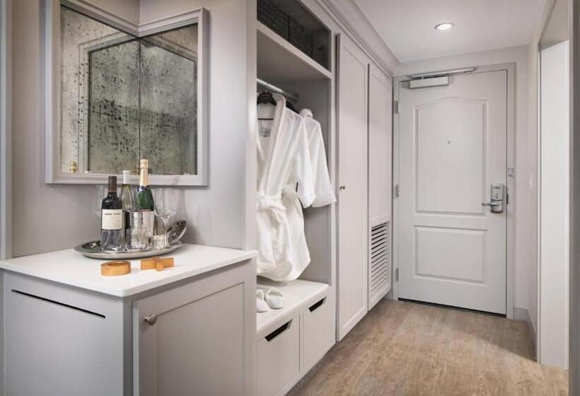 اتاق استاندارد با چشمانداز شهر, The Edwin Hotel, Autograph Collection