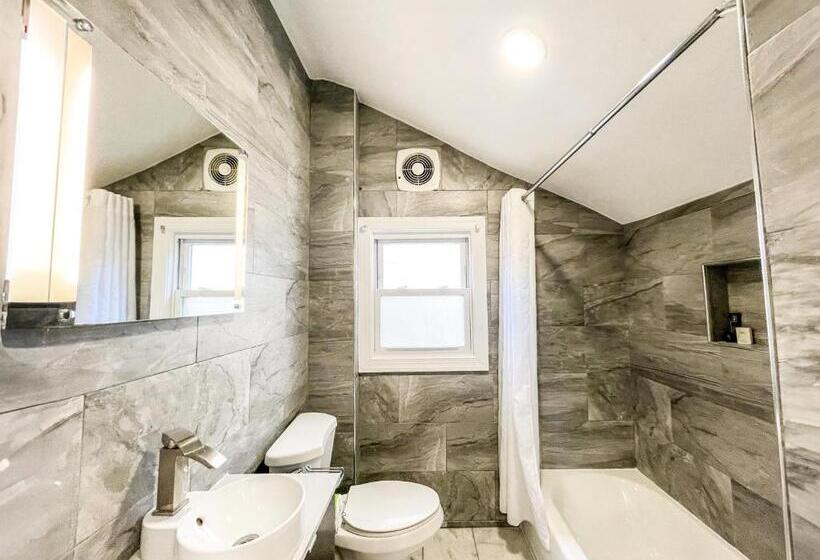 Президентский Люкс, Penn Lodge Hotel & Suites Philadelphia   Bensalem