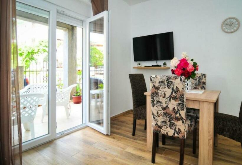 آپارتمان 1 خوابه, Apartmani Bekonja
