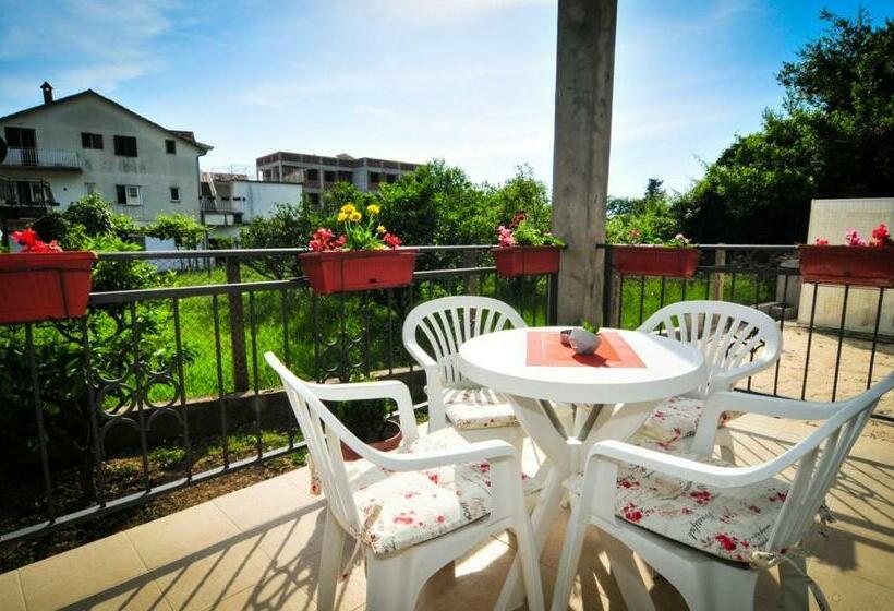 آپارتمان 1 خوابه, Apartmani Bekonja