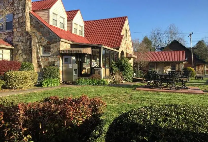 キングサイズベッドのスタンダードルーム, Phillips Historic Motel & Cottages