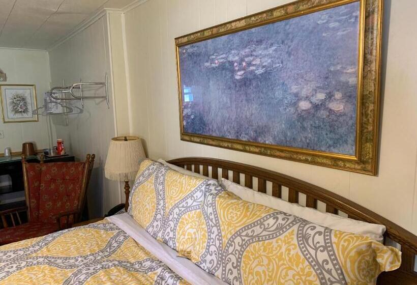 キングサイズベッドのスーペリアルーム, Phillips Historic Motel & Cottages