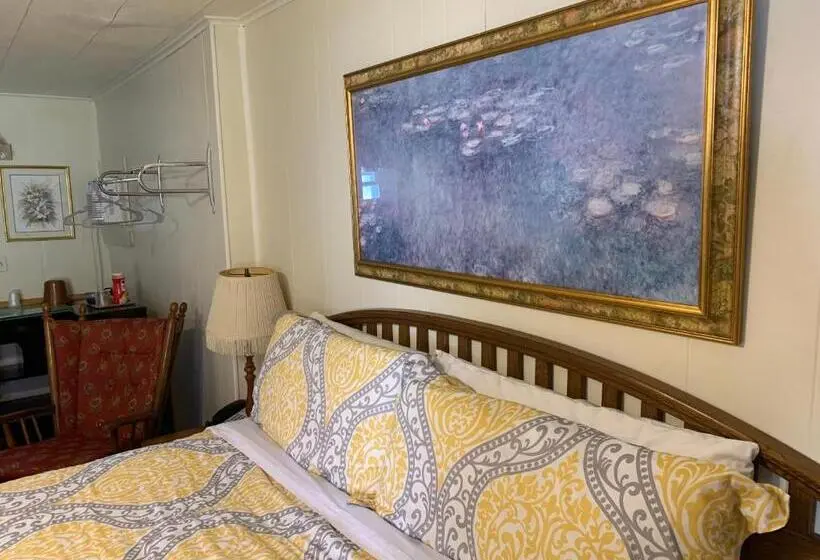 キングサイズベッドのスーペリアルーム, Phillips Historic Motel & Cottages