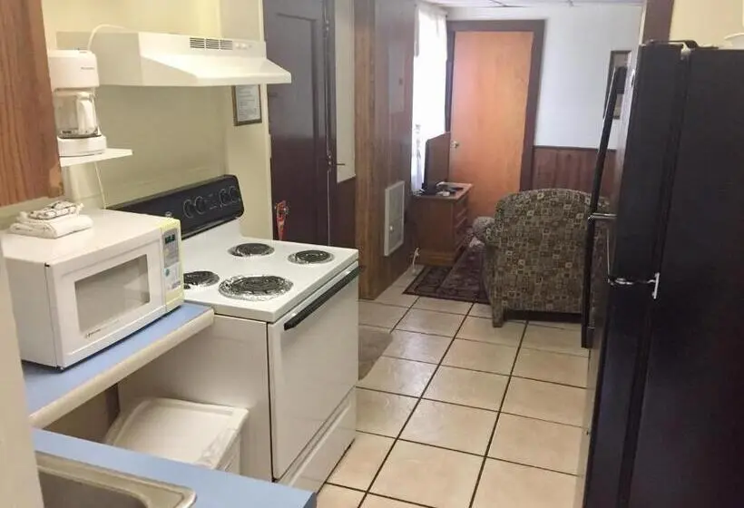 テラス付き1ベッドルームアパートメント, Phillips Historic Motel & Cottages