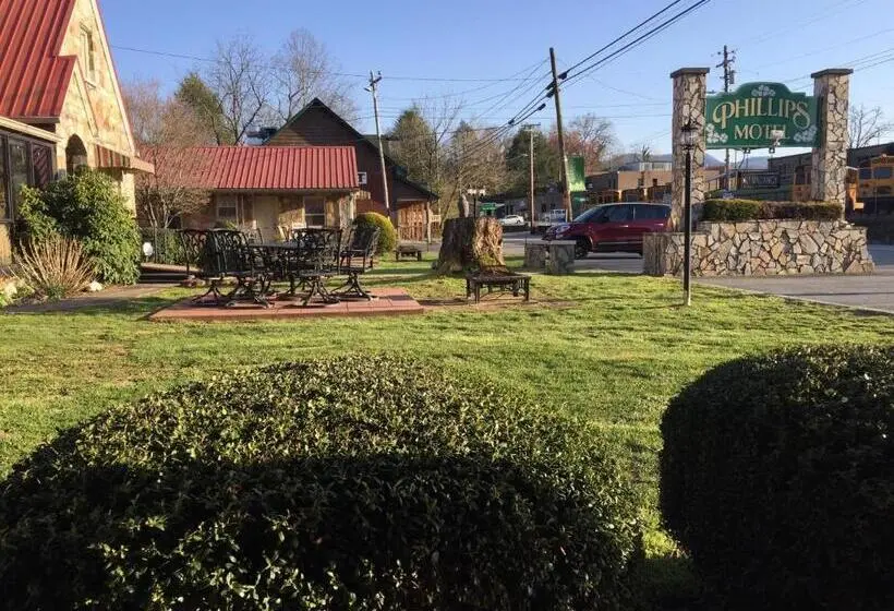 デラックスファミリールーム, Phillips Historic Motel & Cottages
