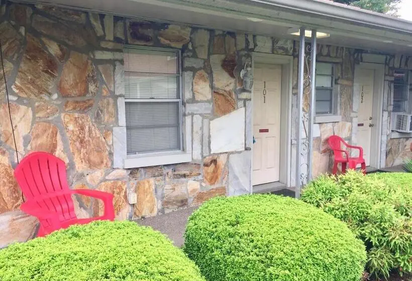 デラックスファミリールーム, Phillips Historic Motel & Cottages