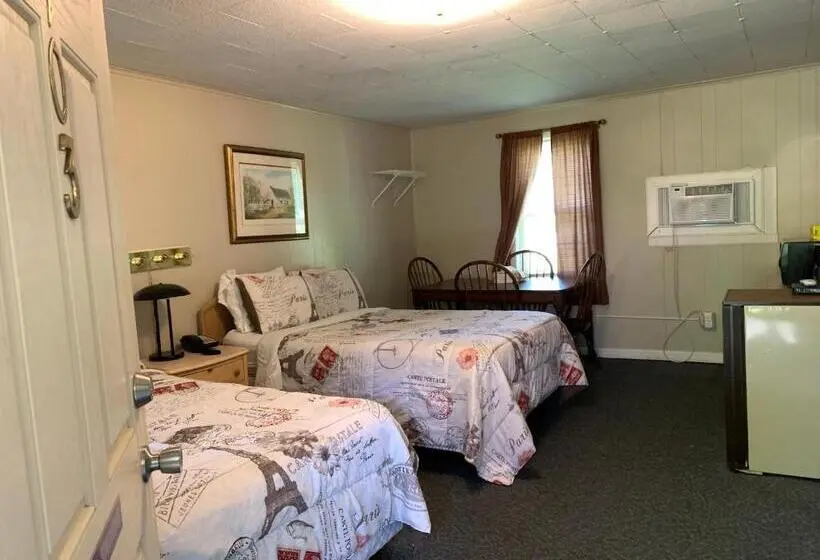 スーペリアトリプルルーム, Phillips Historic Motel & Cottages