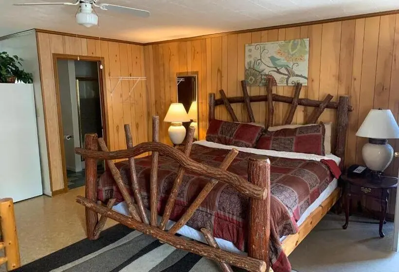 キングサイドベッドのスタンダードワンルーム, Phillips Historic Motel & Cottages