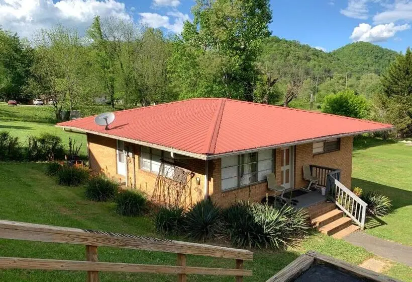 3ベッドルームハウス, Phillips Historic Motel & Cottages