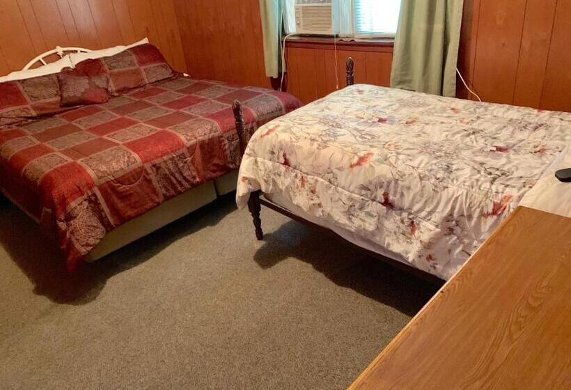 2 Bedroom Apartment, Phillips Historic Motel & Cottages
