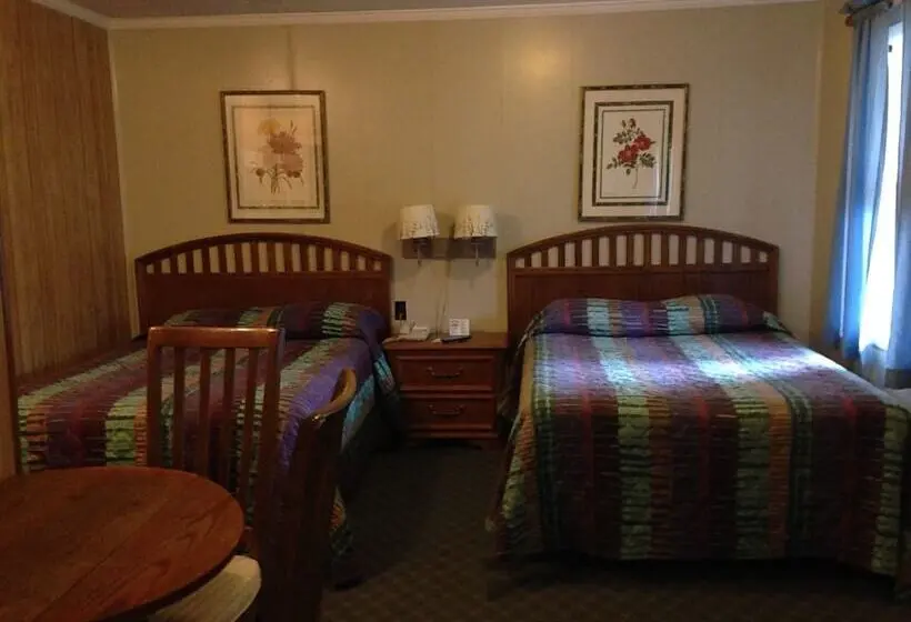 スタンダードルーム, Phillips Historic Motel & Cottages