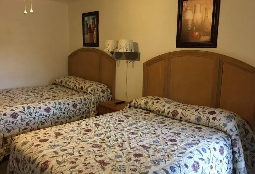 スタンダードルーム, Phillips Historic Motel & Cottages
