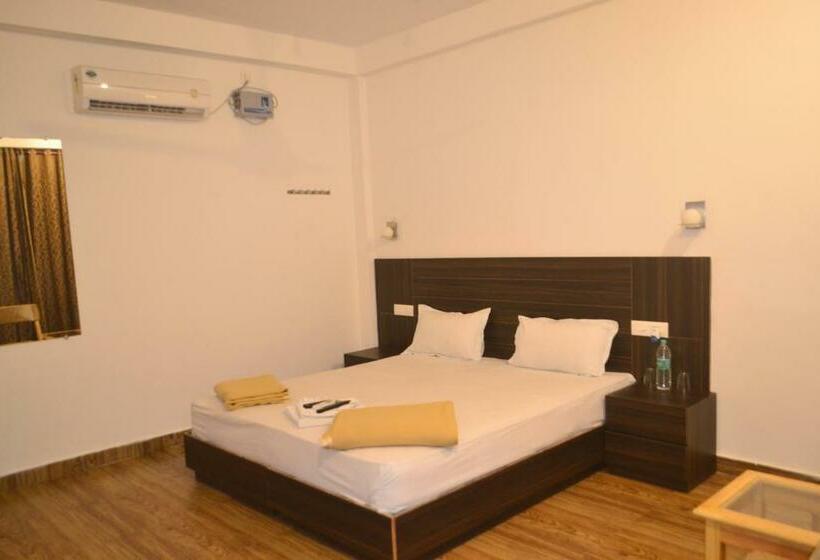 کابین, Crossbill Beach Resort