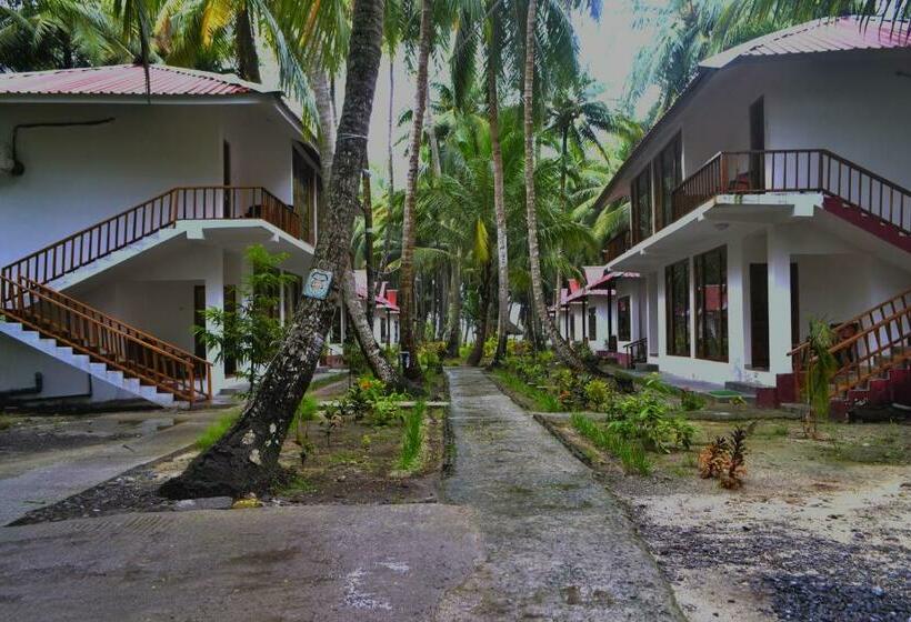 کابین, Crossbill Beach Resort