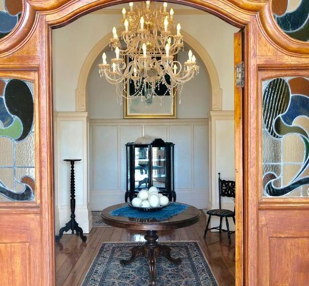 اتاق استاندارد, Bakenskraal Ostrich Palace