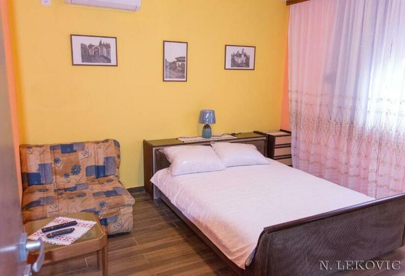 اتاق استاندارد سه نفره, Guesthouse Bato