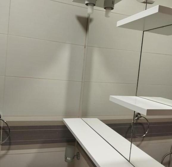سوییت, Guesthouse Bato