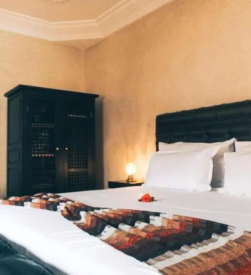 Standard Kolmen Hengen Huone, Riad Le Jasmin