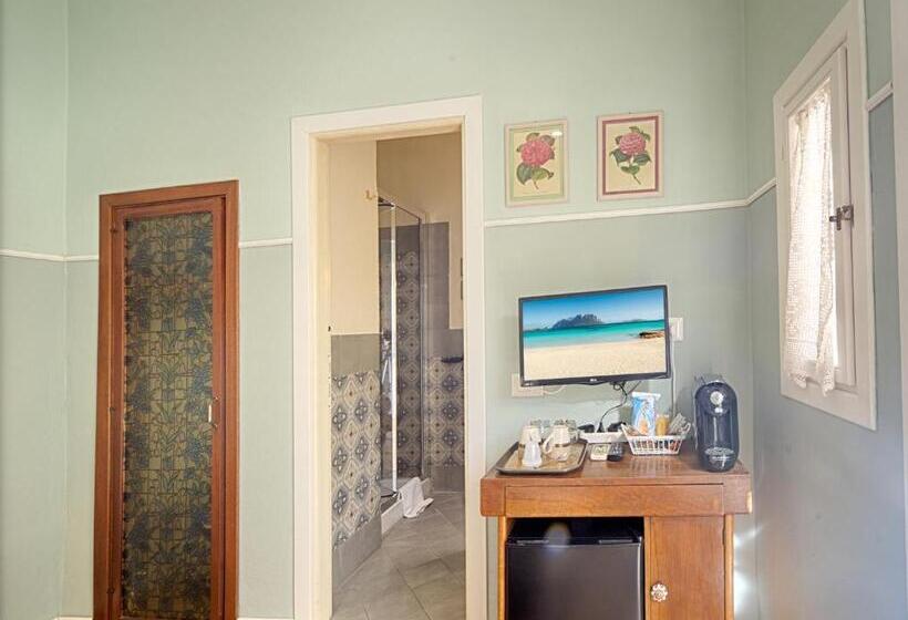 חדר סטנדרט נוף לגינה, Casa Satta 1925